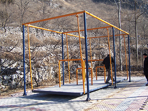 黑龙江拓展训练器材｜摇摆高低横木