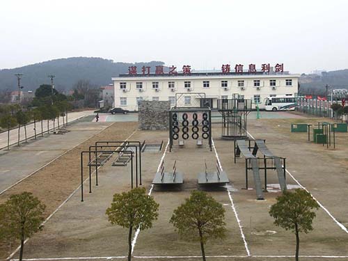 黑龙江400米渡海登训练器材